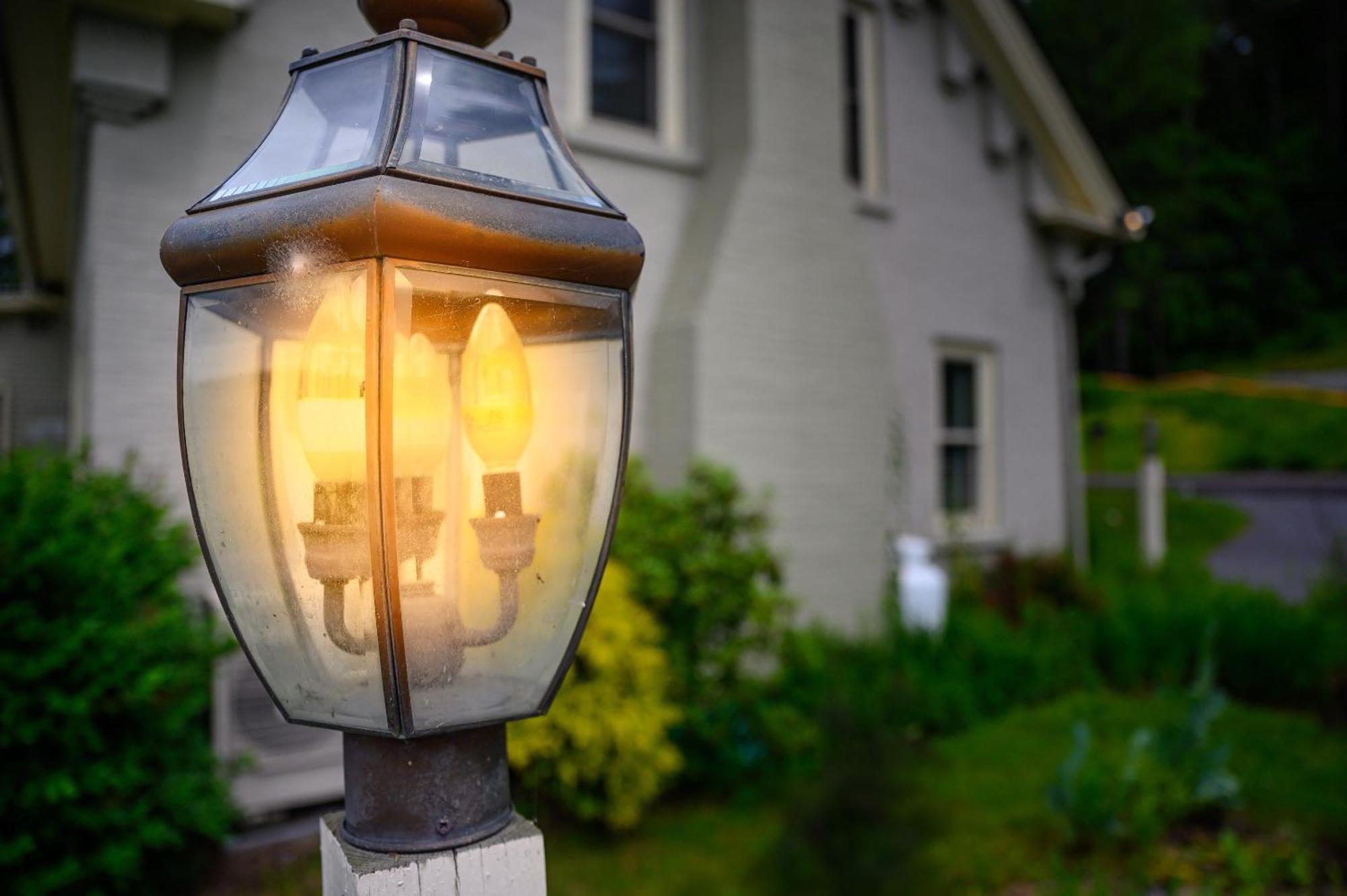 סטואו Brass Lantern Inn מראה חיצוני תמונה