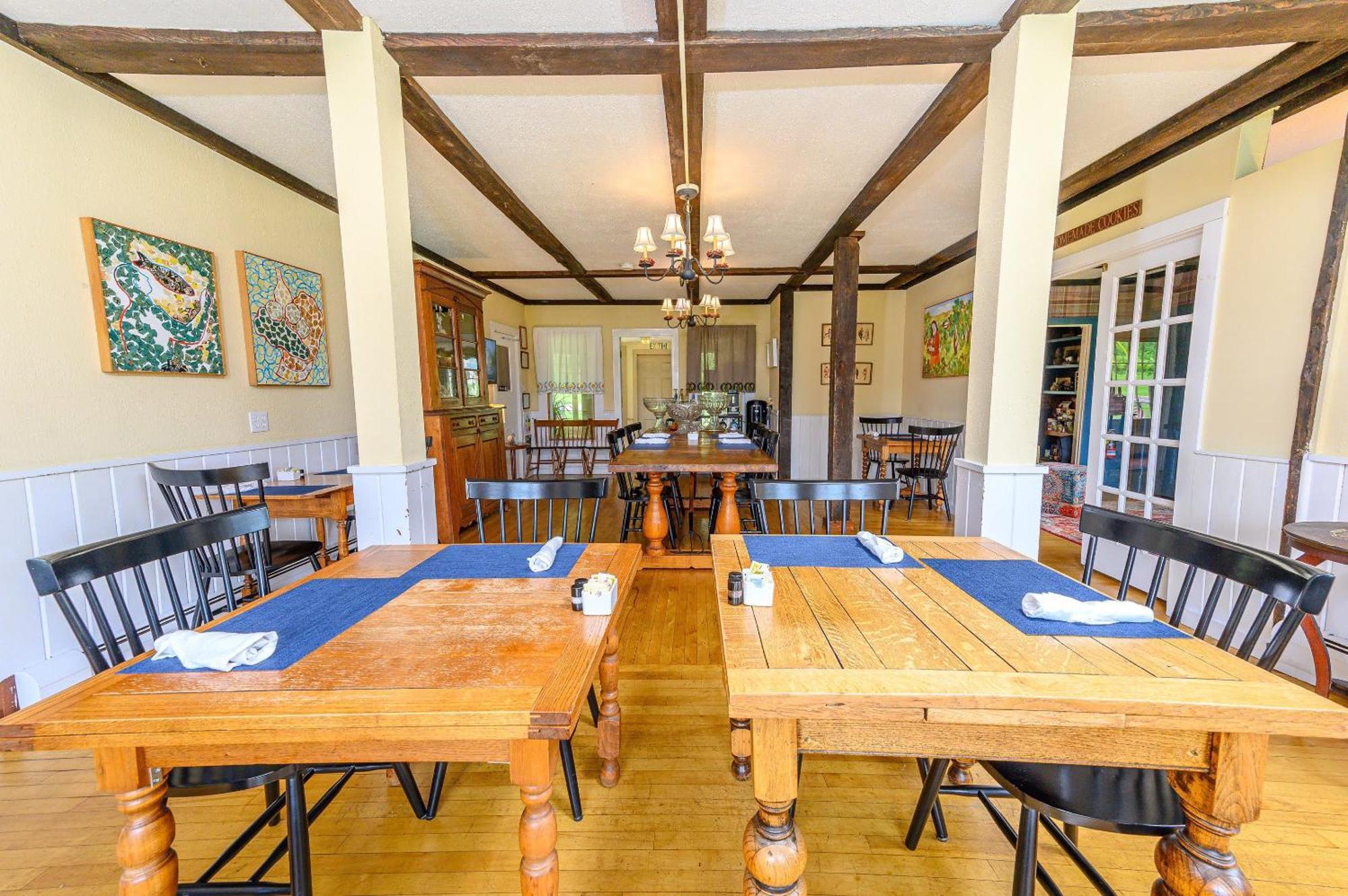 סטואו Brass Lantern Inn מראה חיצוני תמונה